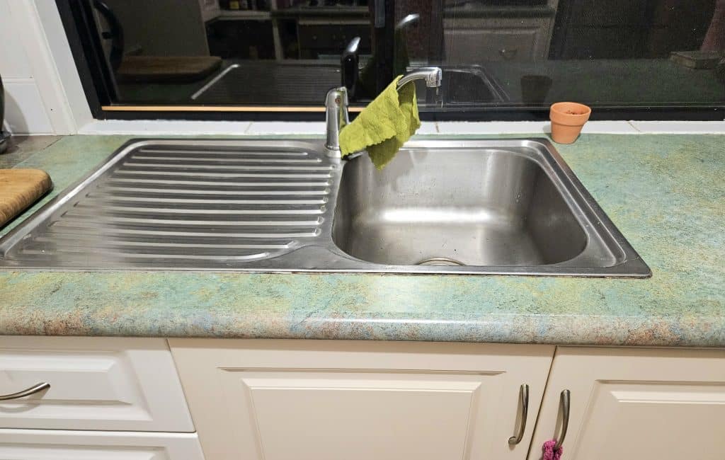 Clean and tidy kitchen