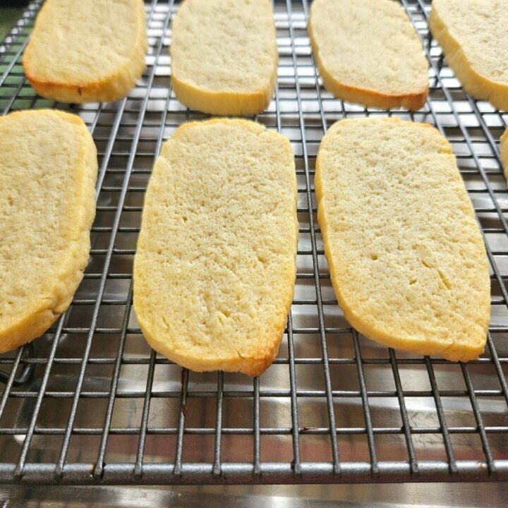 Shortbread cookies on a cookie tray.