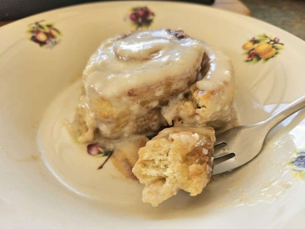 Soft sourdough discard cinnamon roll recipe.