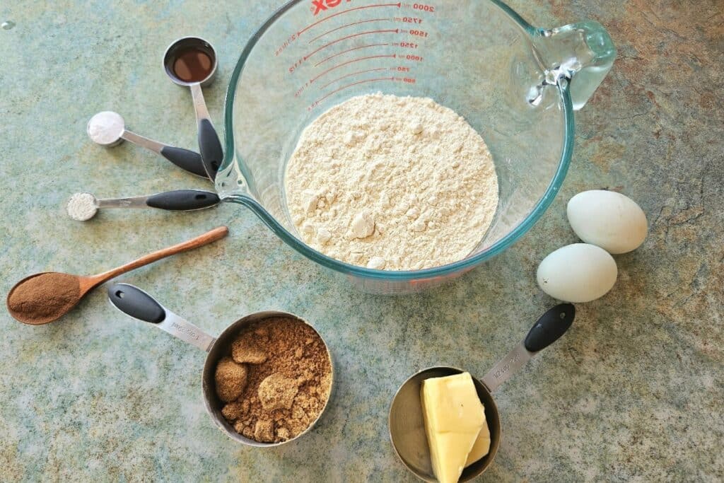 S'more ingredients displayed on a bench top.