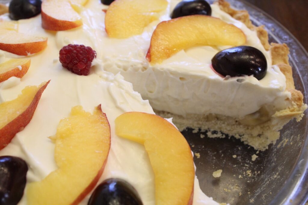 Quick and easy dessert. Cream cheese fruit pie.