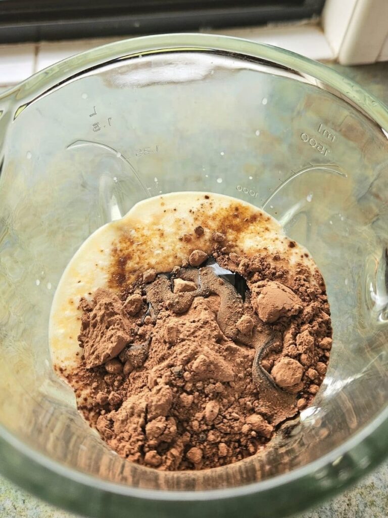 Chocolate Avocado Smoothie ingredients.