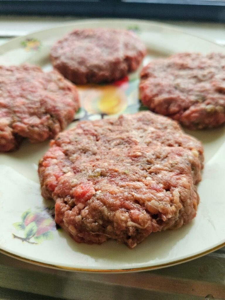 A delicious, simple homemade hamburger patty recipe. This flavourful patty is quick and easy to make. Fast, healthy dinner option.