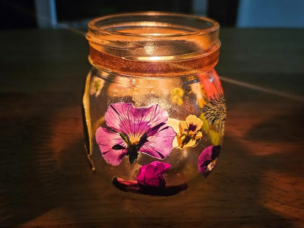 DIY flower pressed jars.