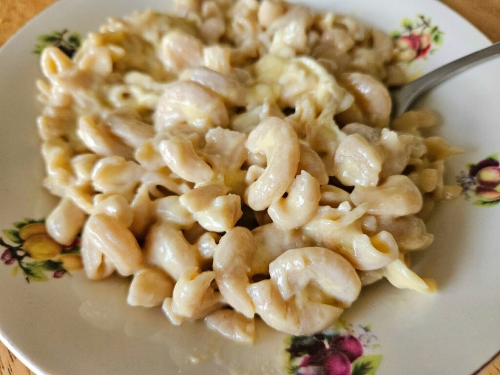 Creamy homemade Mac n cheese in a bowl.